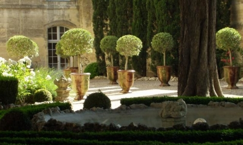 Anduze Pottery: The Perfect Blend of Nature and Sophistication for Outdoor Spaces